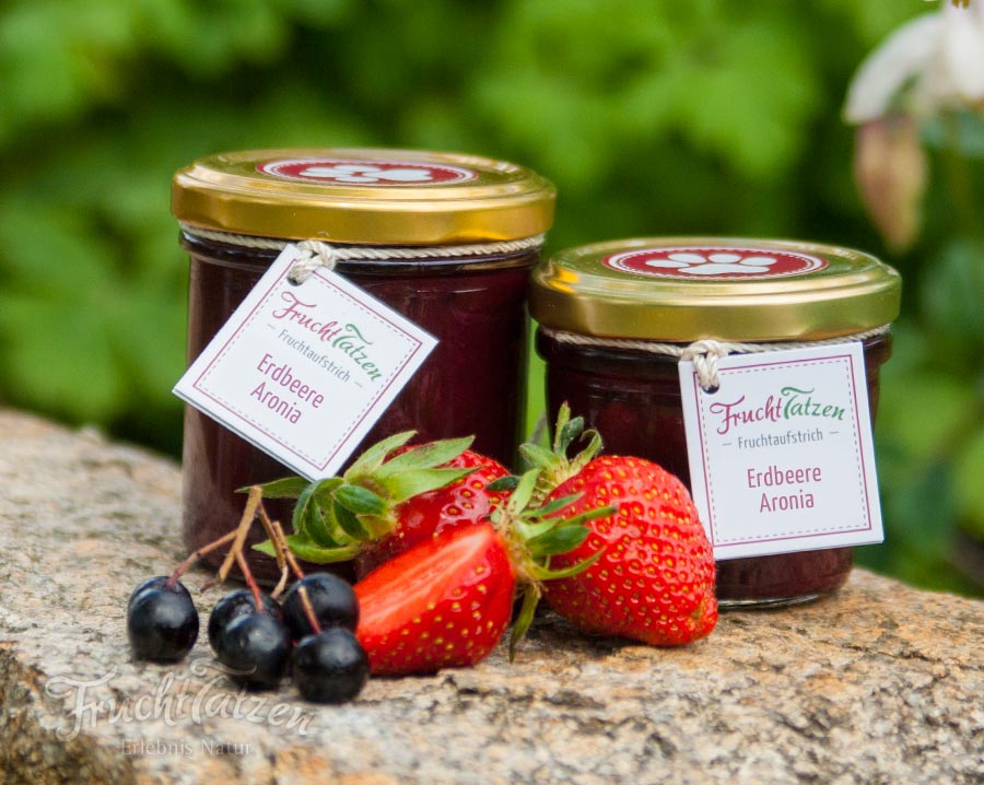handgemachte Marmelade Erdbeere-Aronia